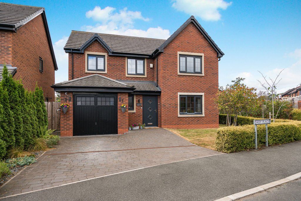 Property photo 1 of 32