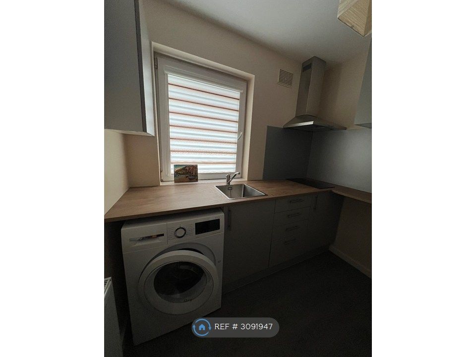 Property photo 2 of 13 Kitchen