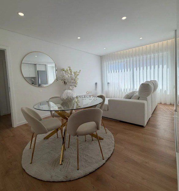 Property photo 1 of 15 Renovated 3-Bedroom Apartment In Gaia