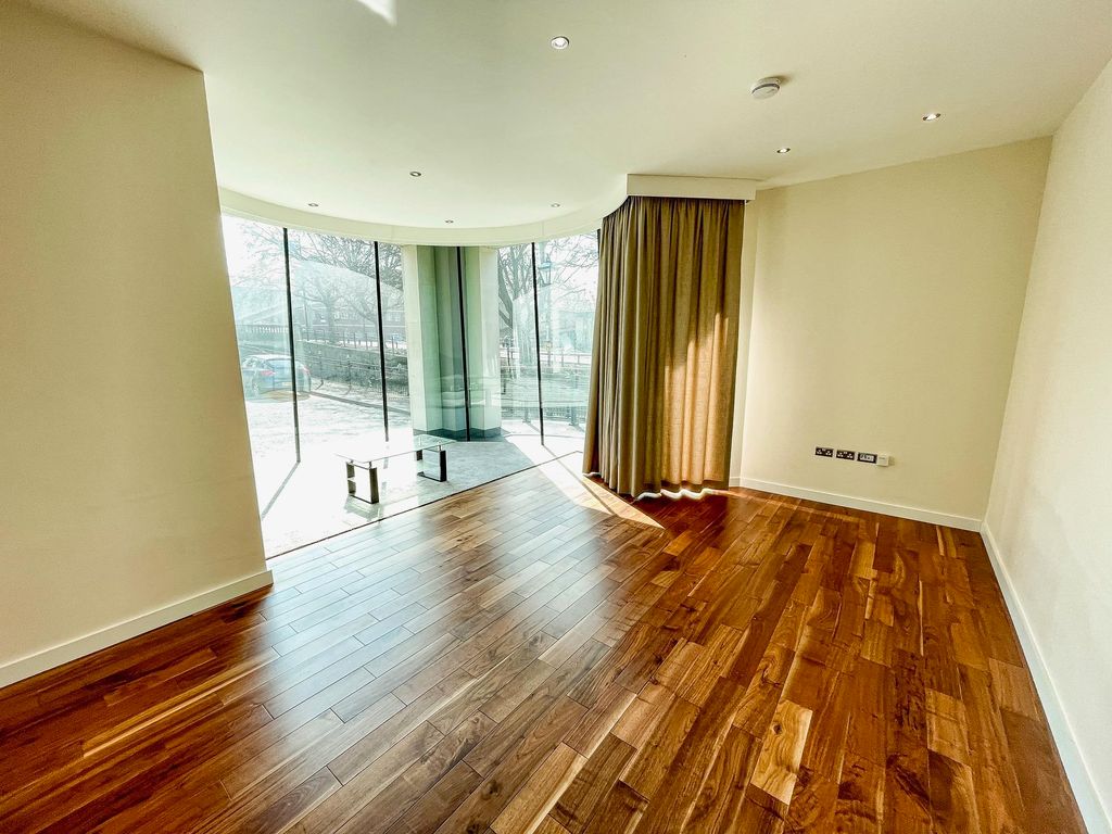 Property photo 1 of 18 Front