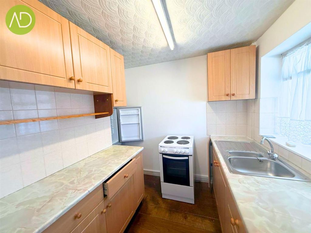 Property photo 3 of 11 9.Jpg