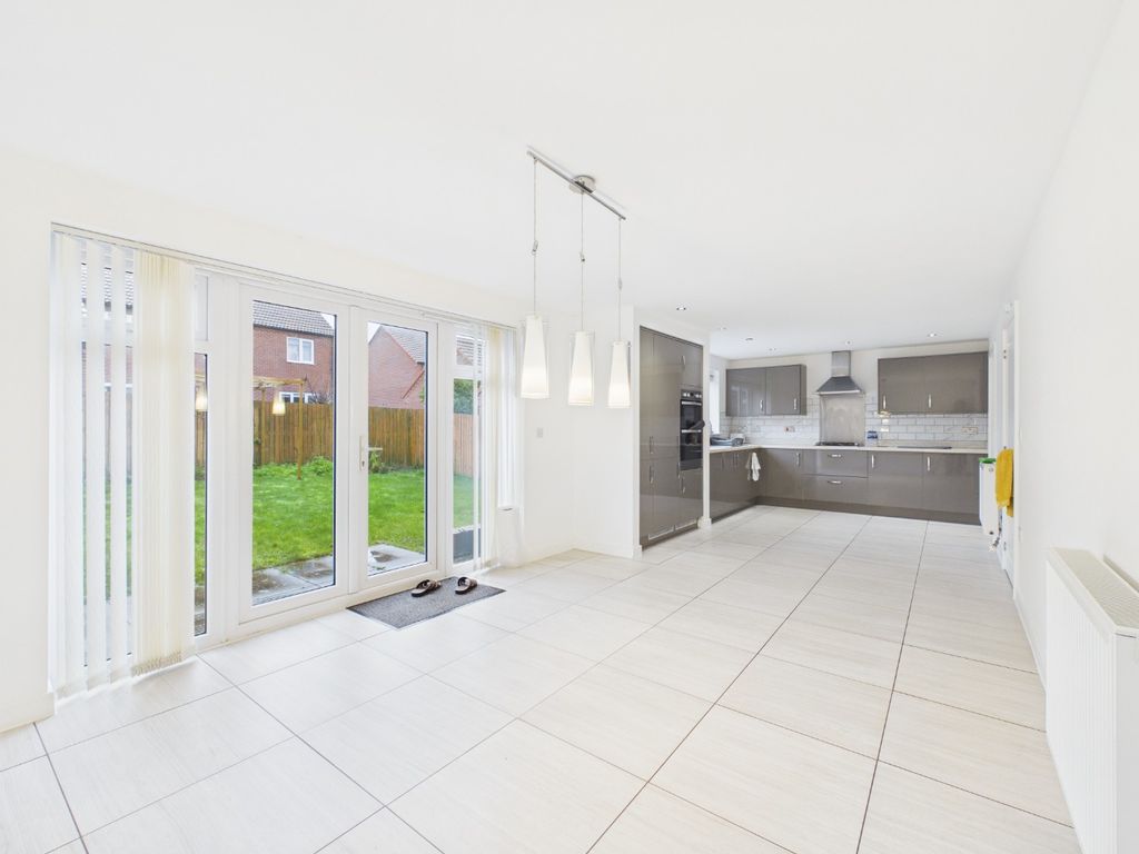 Property photo 3 of 17 3160928