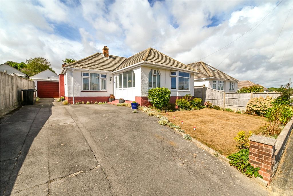 Property photo 1 of 17 Picture No. 02