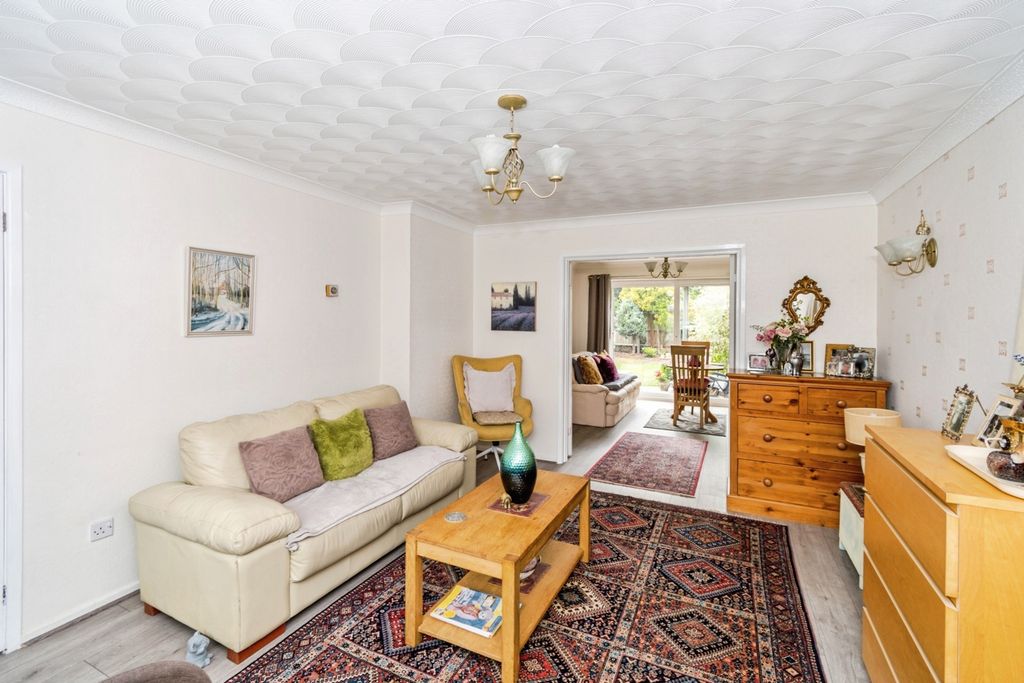 Property photo 2 of 17 Photo