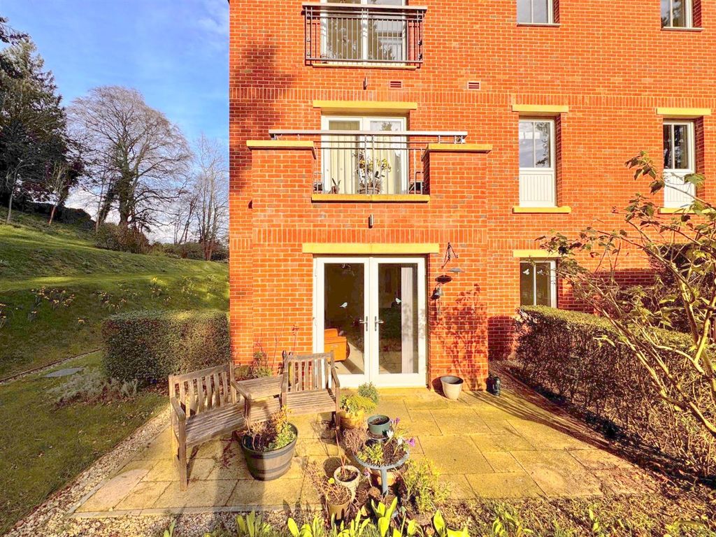 Property photo 2 of 17 E39724d8-2c39-45B9-A638-5Ebb3ce32c90.Jpg