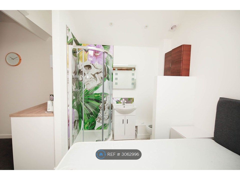 Property photo 3 of 4