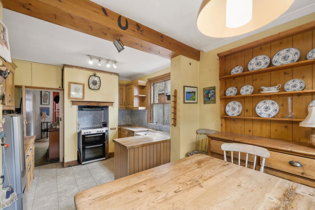Property photo 3 of 22