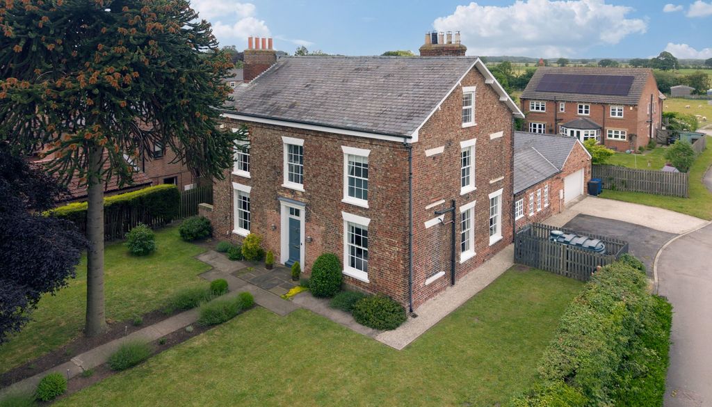Property photo 1 of 74