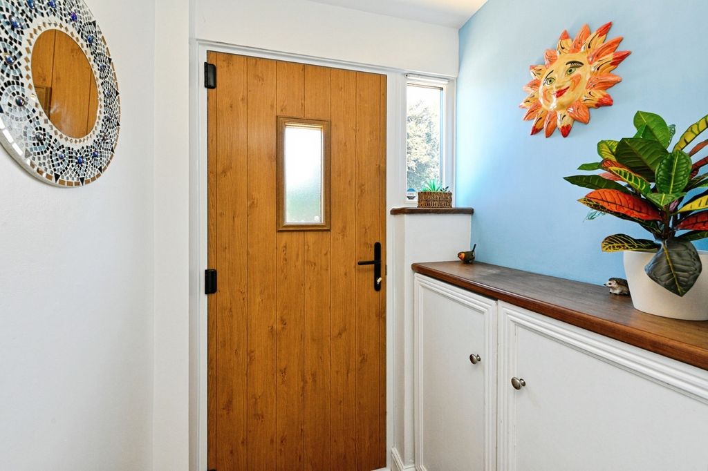 Property photo 2 of 19 Pbox-Img.Jpg