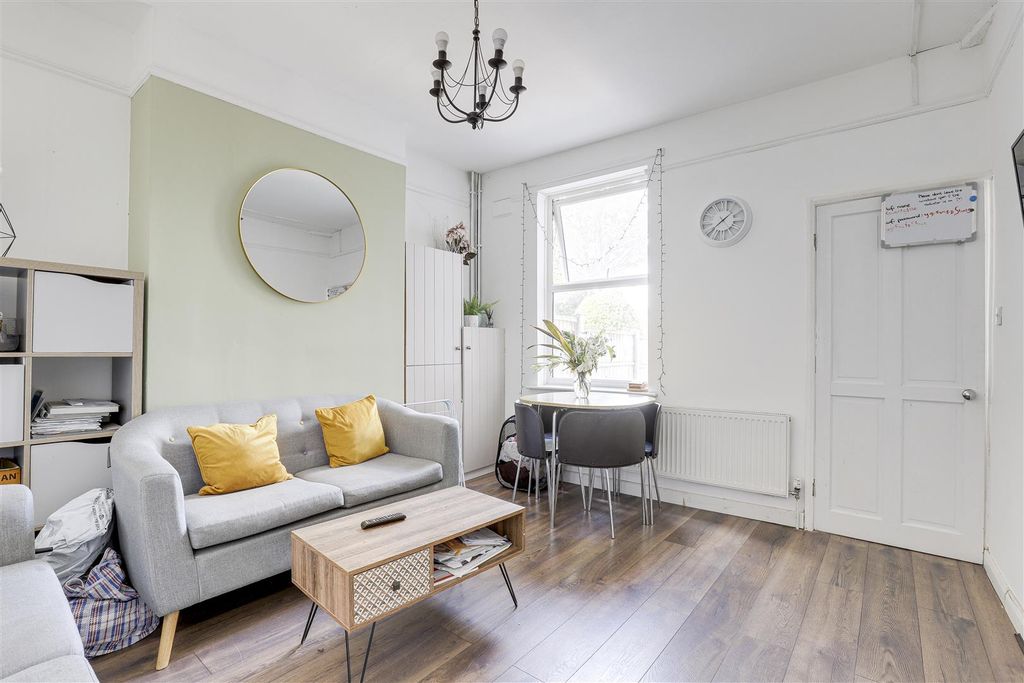 Property photo 2 of 20 8418.Jpg