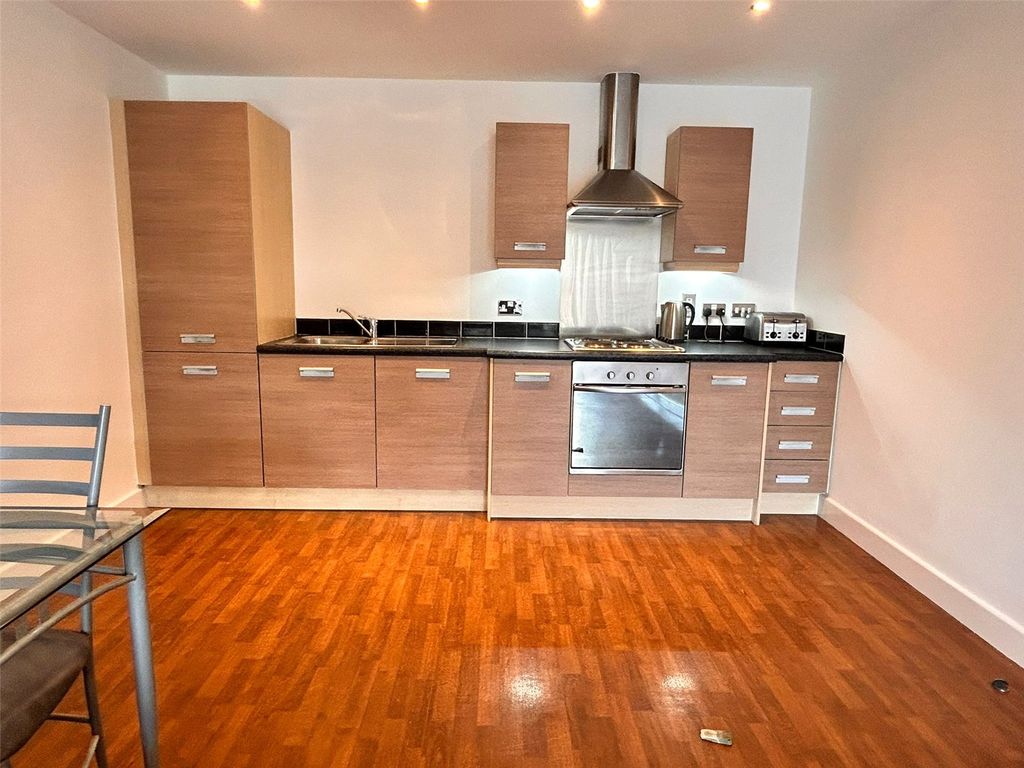 Property photo 2 of 7 Picture No. 20