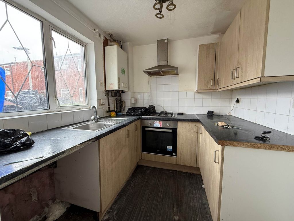 Property photo 3 of 8