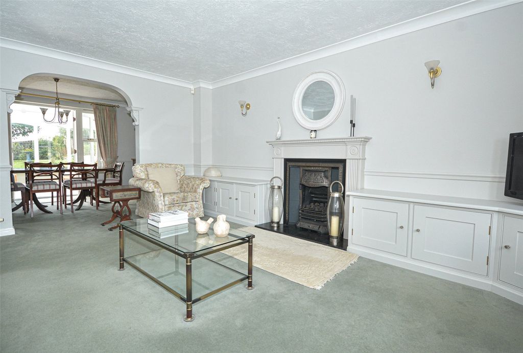 Property photo 2 of 19 Picture No. 05