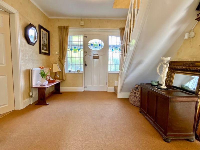 Property photo 2 of 24 Entrance Hall
