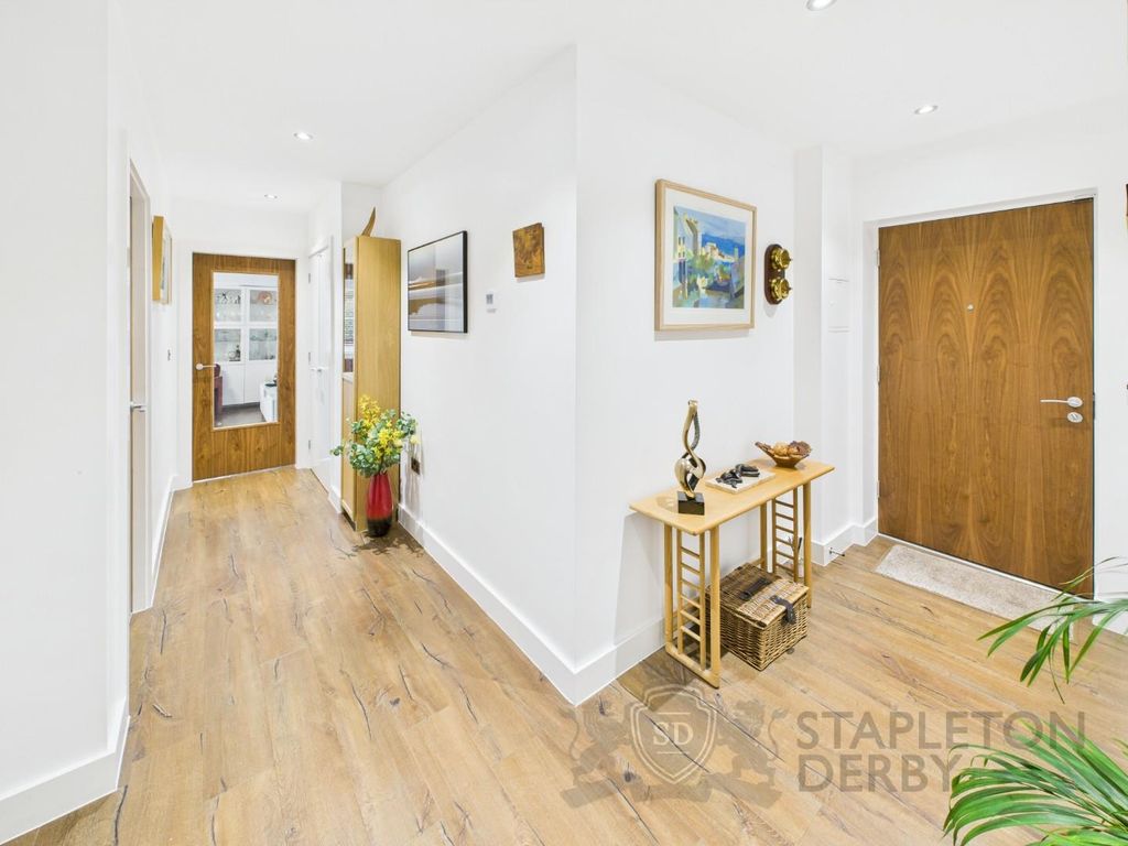 Property photo 2 of 30 Cam04720G0-Pr0036-Still019.Jpg