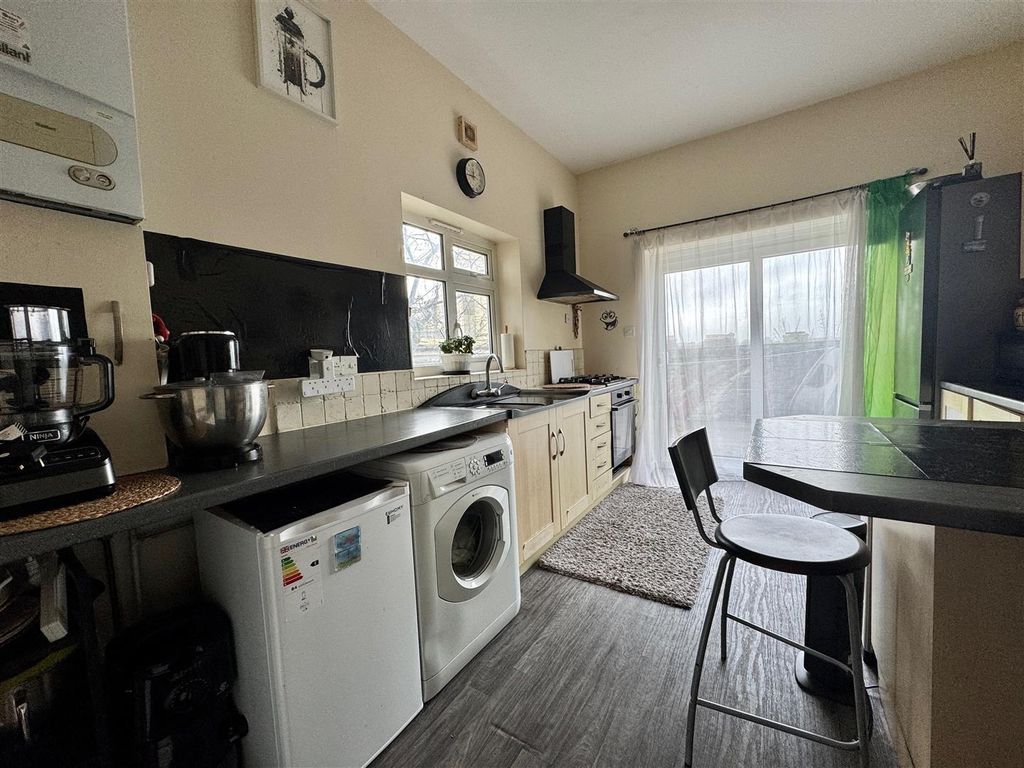 Property photo 3 of 12 Img_1452.Jpeg