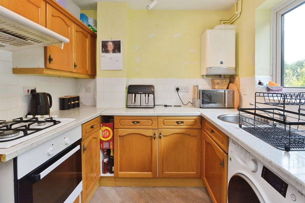 Property photo 3 of 17