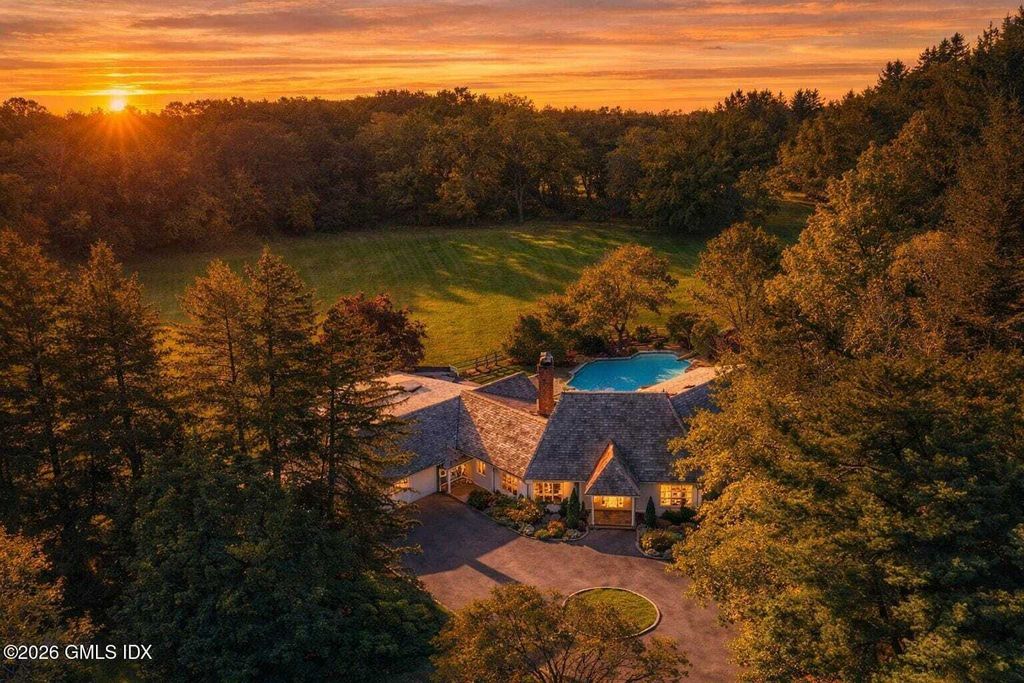 Property photo 1 of 31