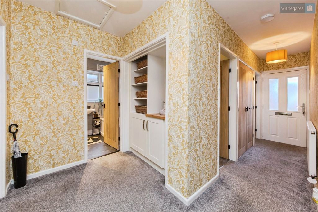 Property photo 3 of 22 Picture No. 04