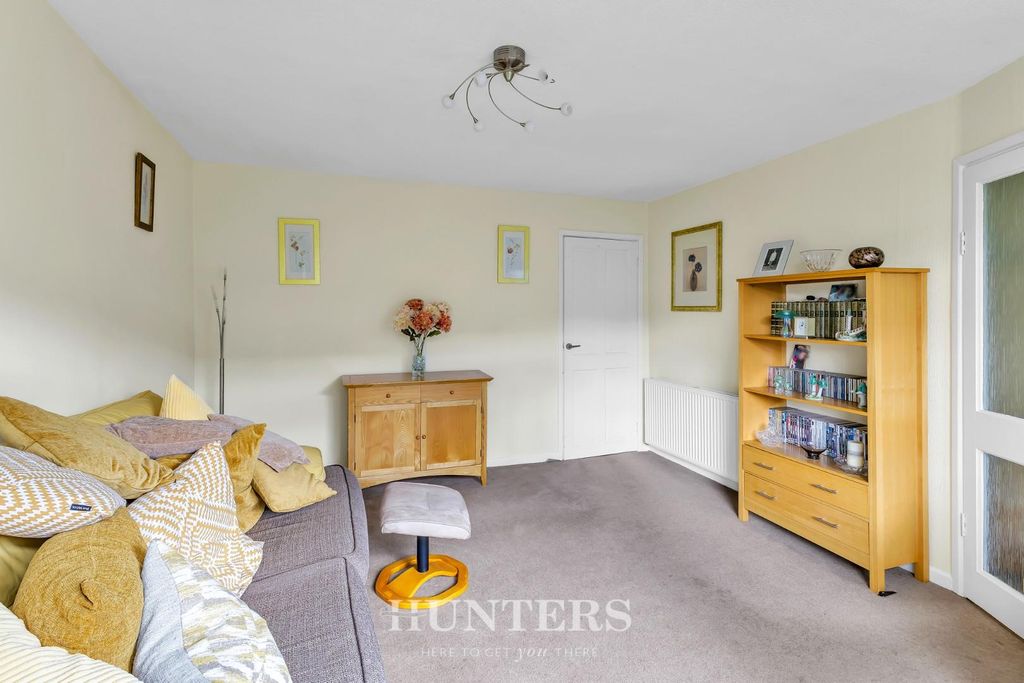 Property photo 3 of 24 Hereford Way (15).Jpg