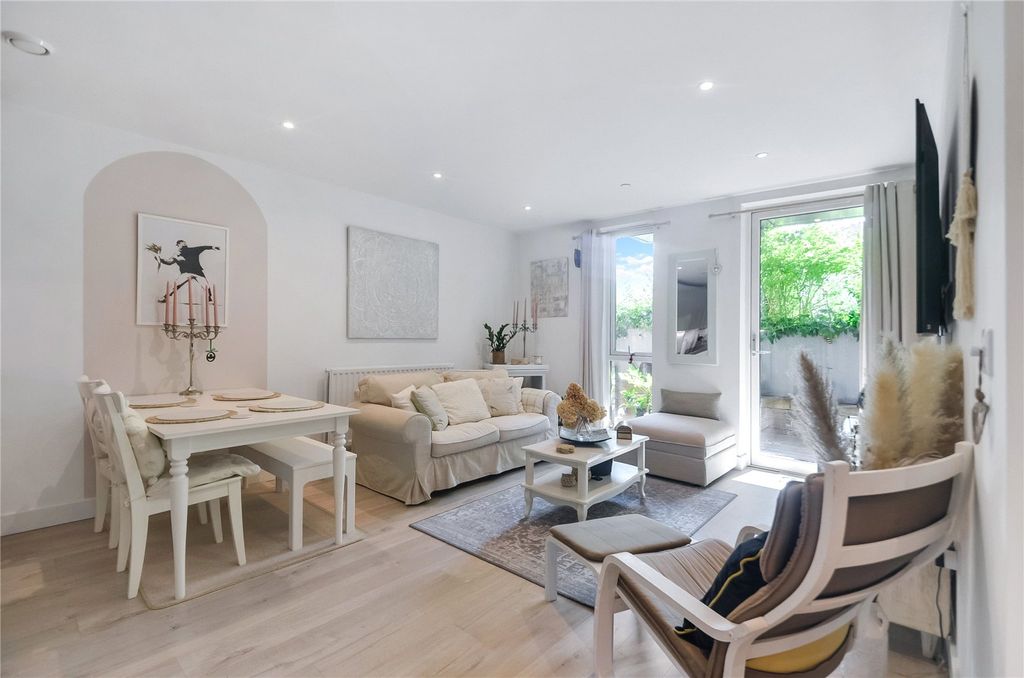 Property photo 2 of 16 Picture No. 16