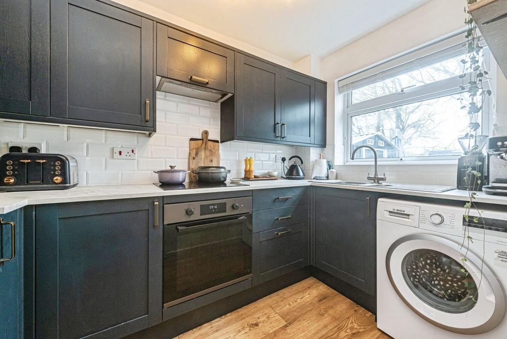 Property photo 3 of 14 Photo #3