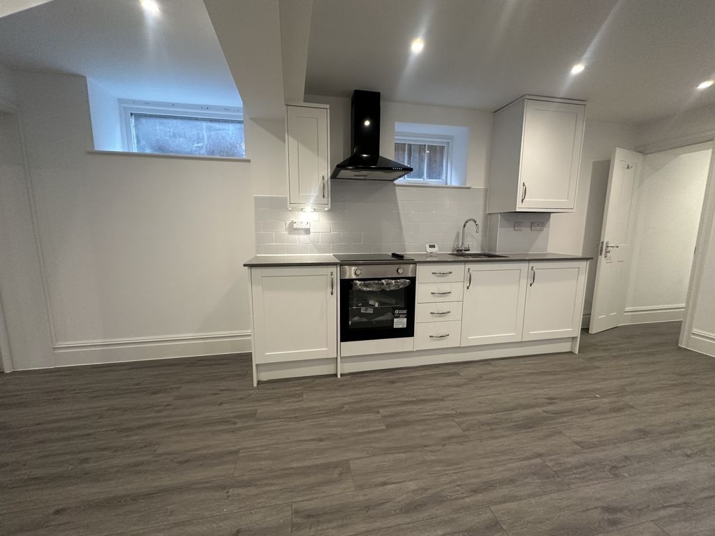 Property photo 2 of 5 Img_9333