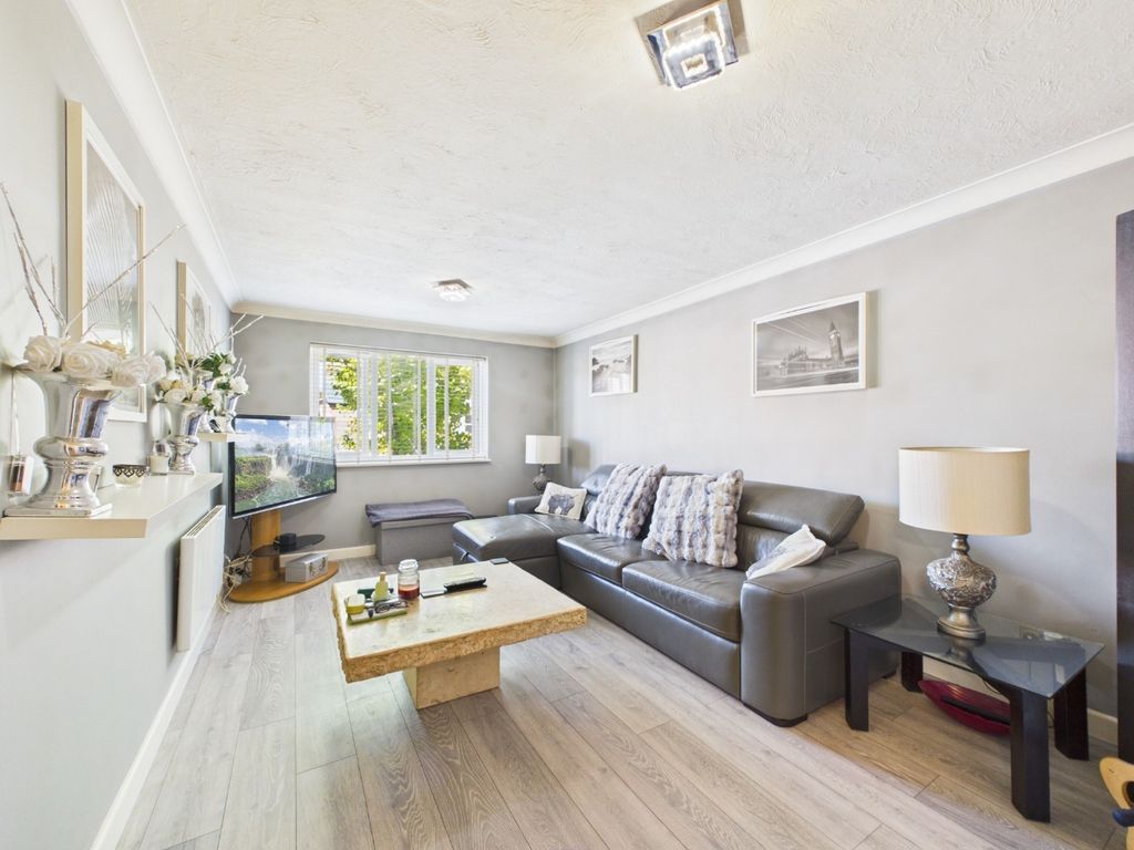 Property photo 3 of 12 5306224
