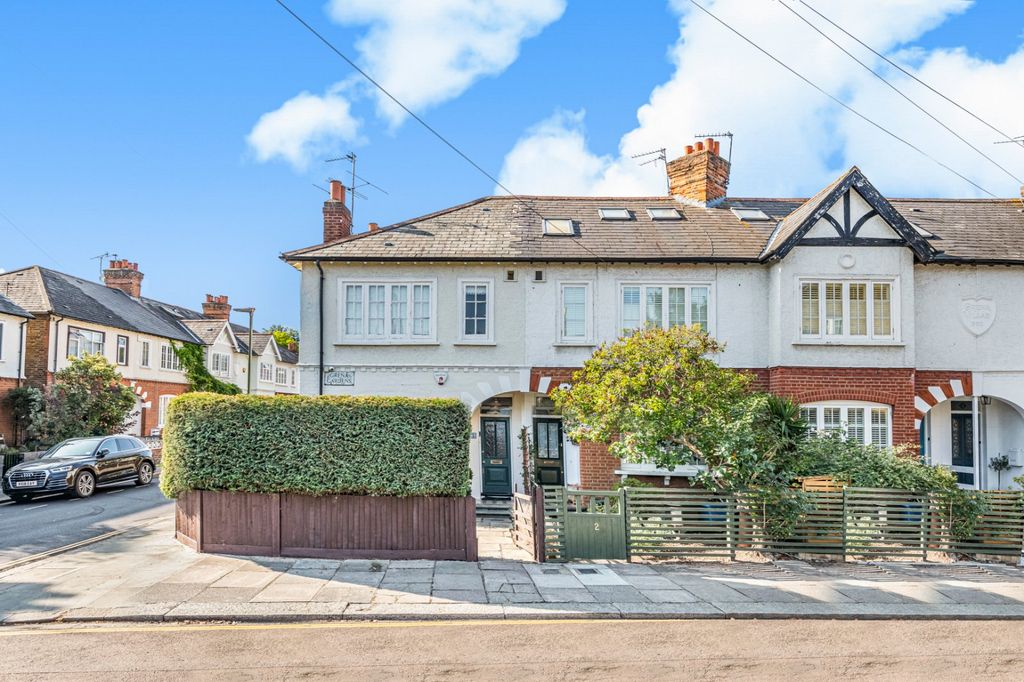 Property photo 1 of 11