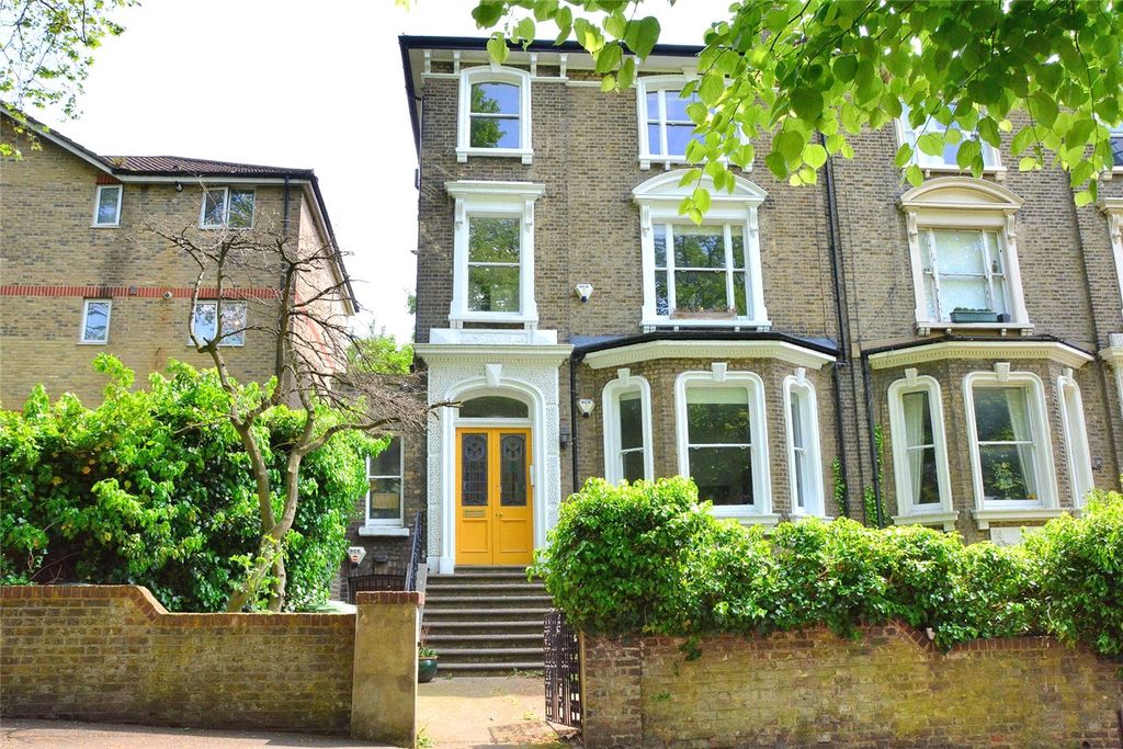 Property photo 3 of 26 Picture No. 22
