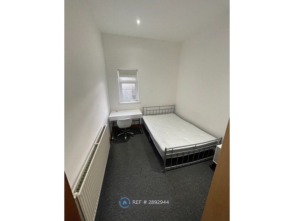 Property photo 1 of 4