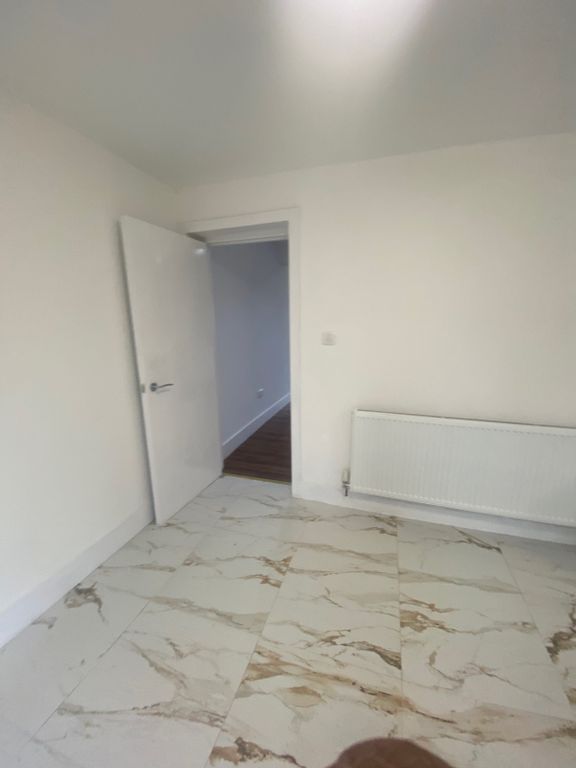 Property photo 2 of 7 Gallery