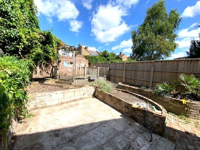 Property photo 3 of 10