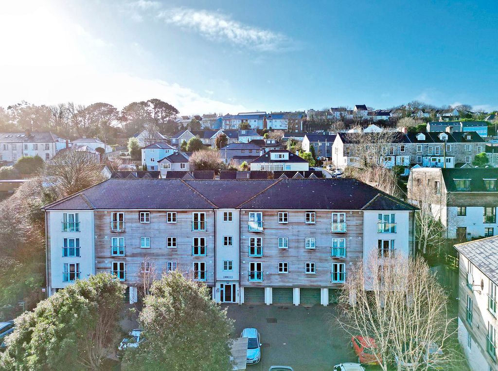 Additional image 4 of 2 bed flat for salePenryn, Falmouth, Cornwall TR10