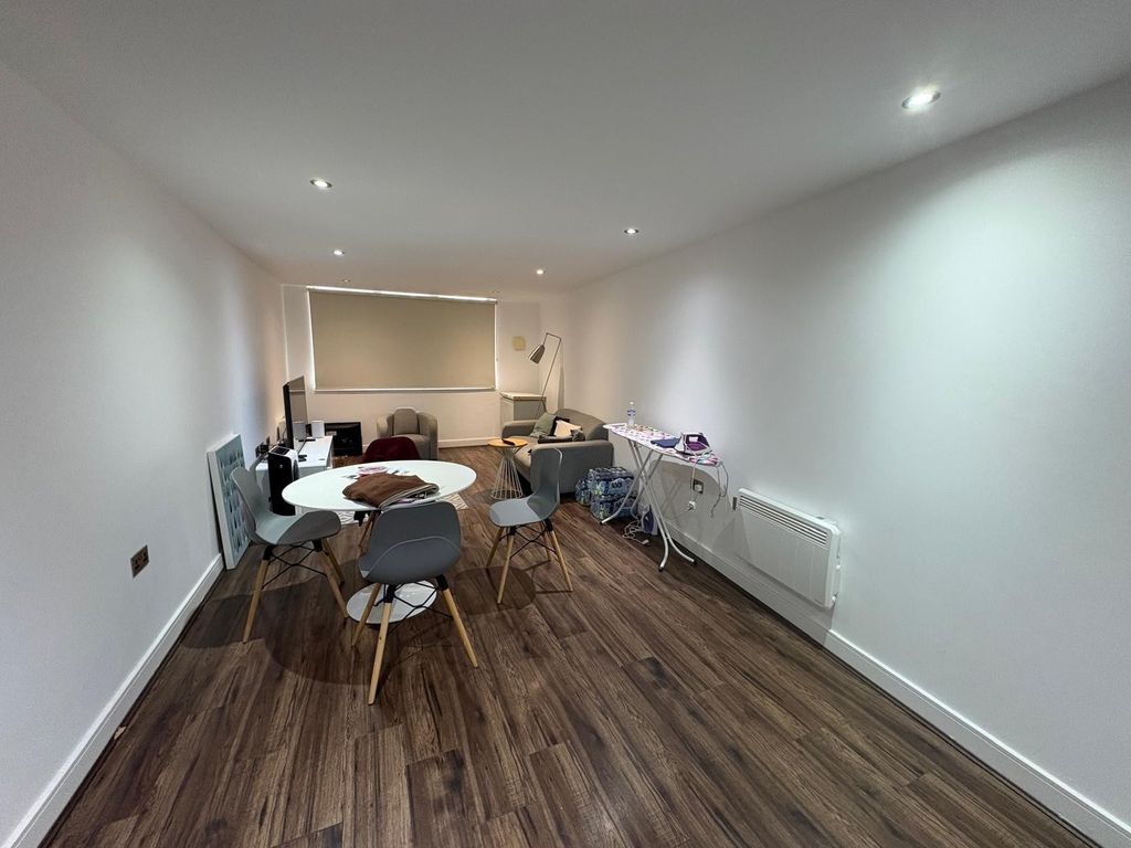 Property photo 3 of 5