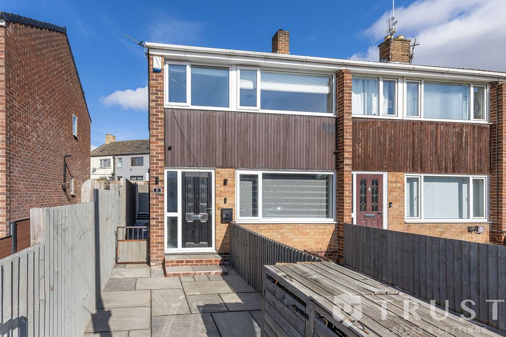 Property photo 1 of 36