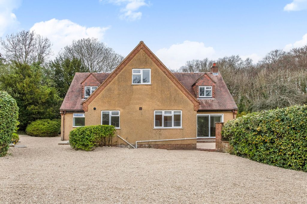 Property photo 2 of 19 Picture No. 11