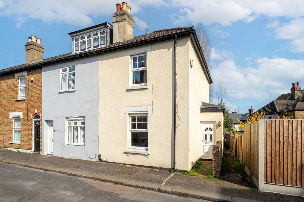 Property photo 2 of 17 Picture No. 16