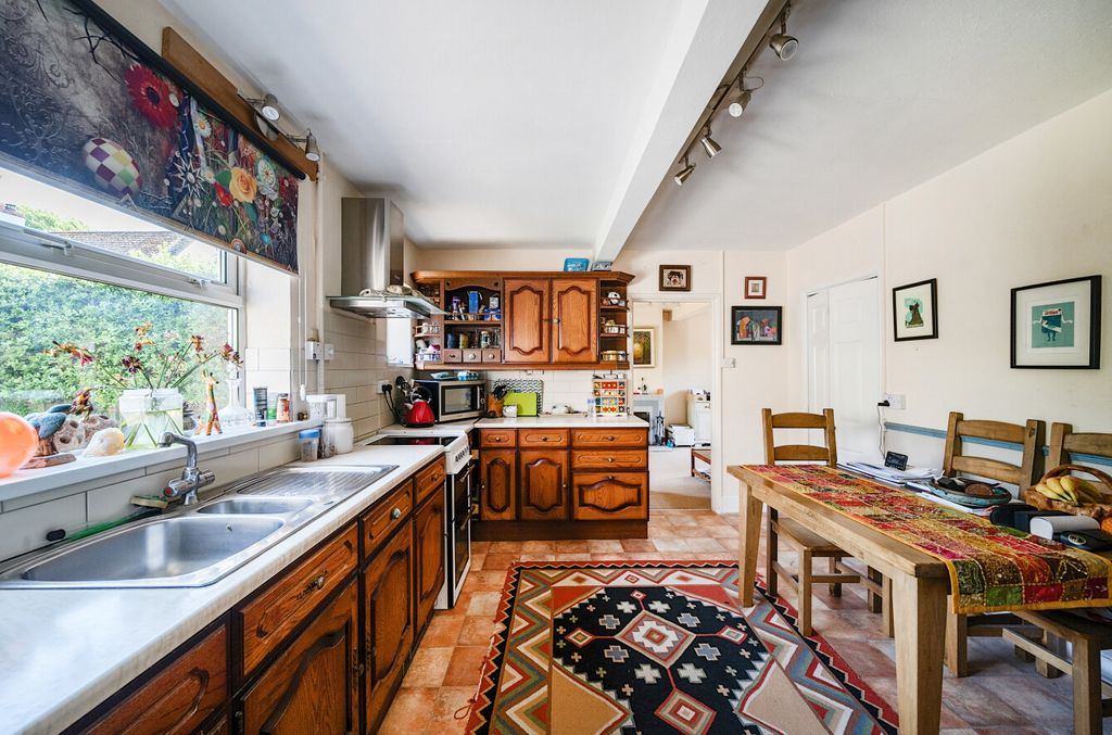 Property photo 2 of 18 Kitchen/Dining Room