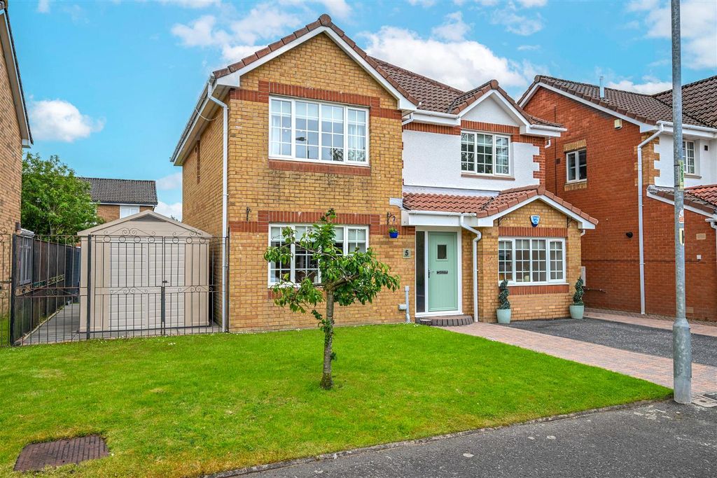Property photo 1 of 32