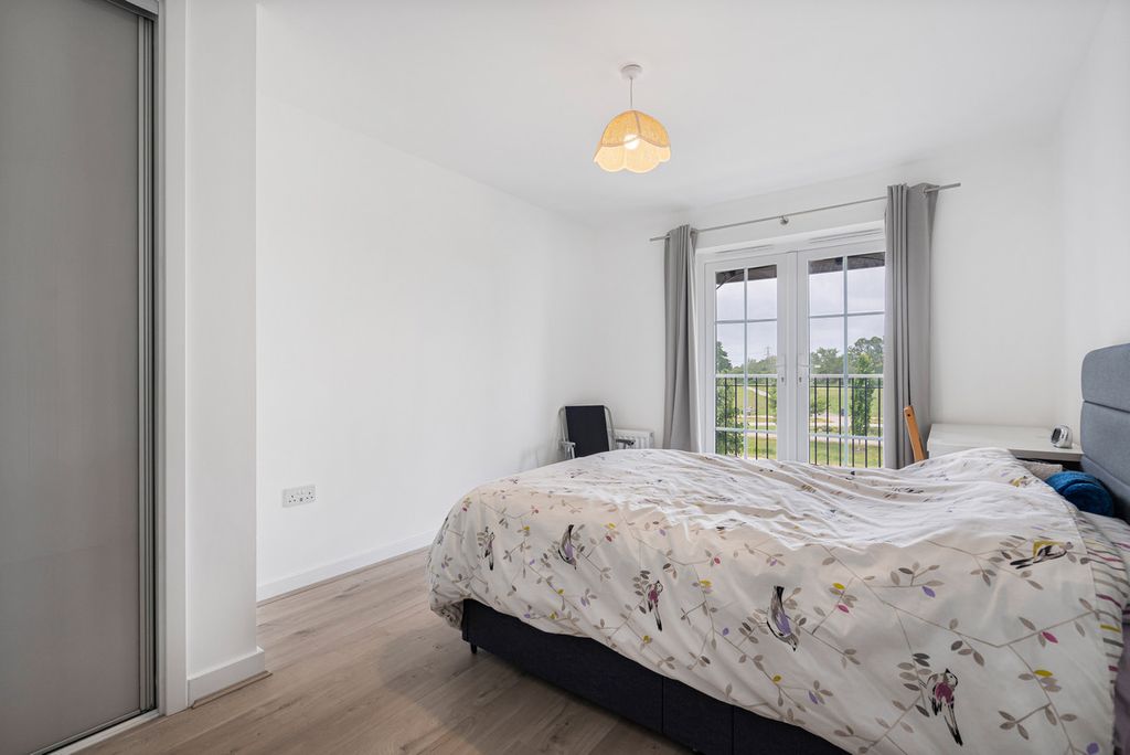 Additional image 6 of 2 bed flat for saleFranklin Gardens, Didcot OX11