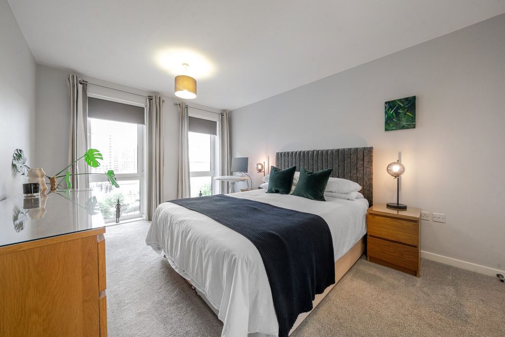 Property photo 1 of 7 Picture No. 12