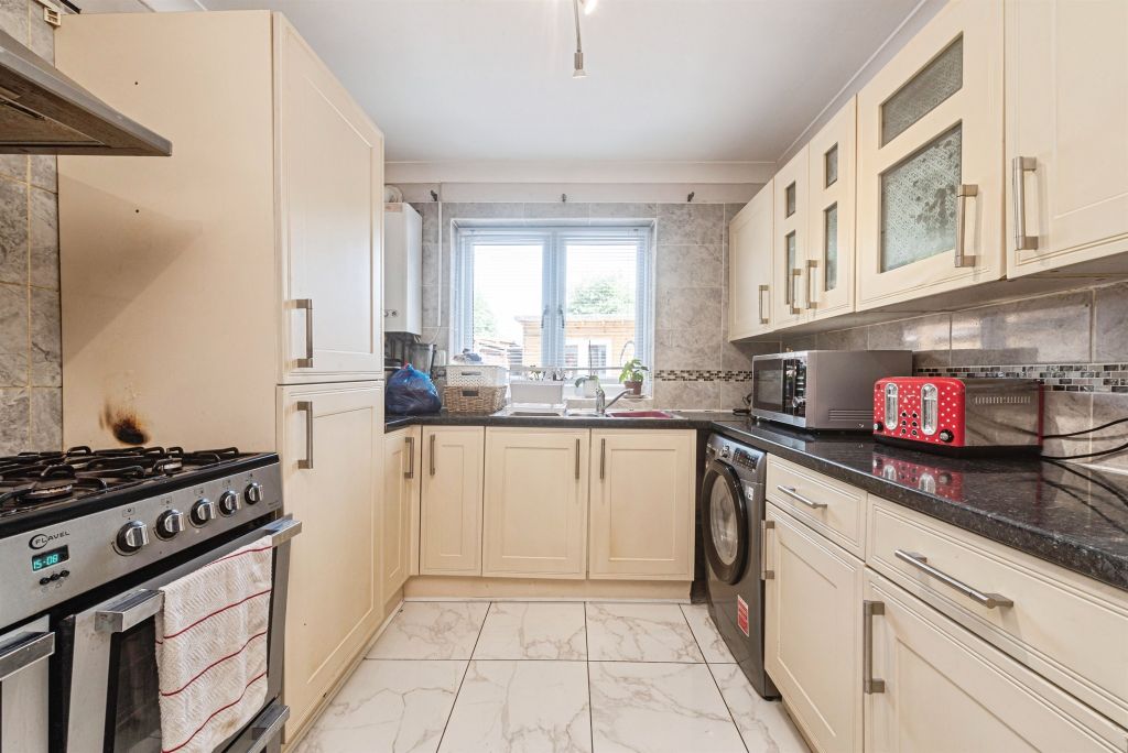 Property photo 3 of 17