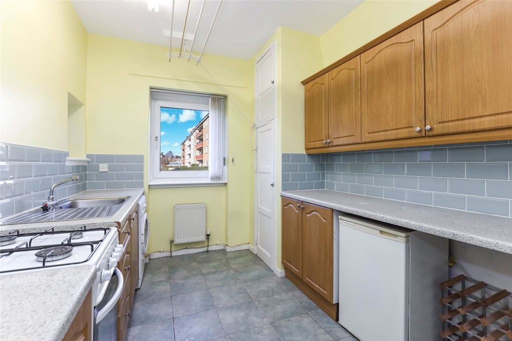 Property photo 3 of 21 Picture No. 13