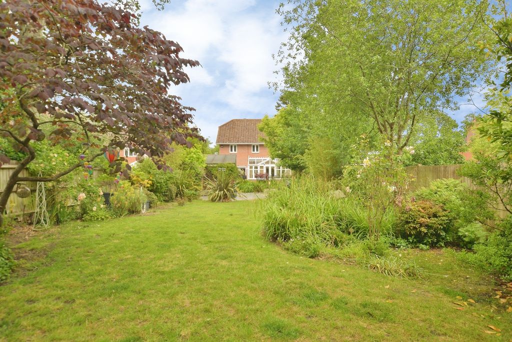 Property photo 1 of 23 Garden