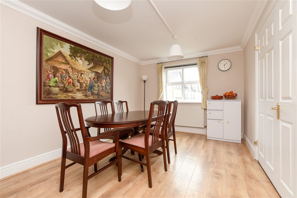 Property photo 3 of 20 Dining Room