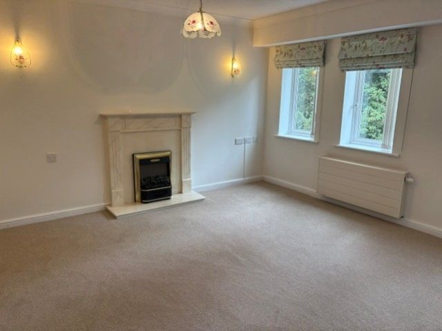 Property photo 2 of 16 Minster Court Lounge