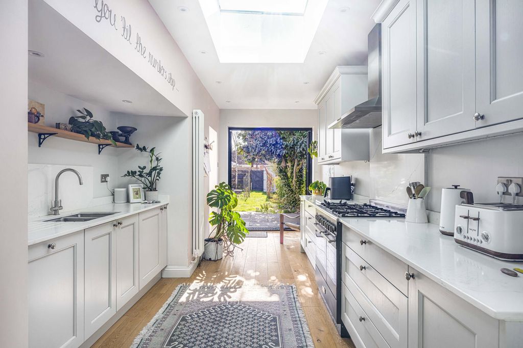 Property photo 3 of 19 19_76189