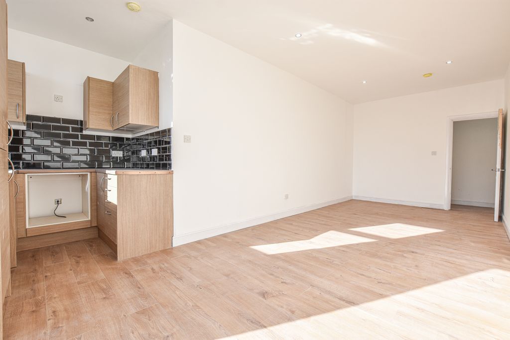 Property photo 2 of 15 Photo 1