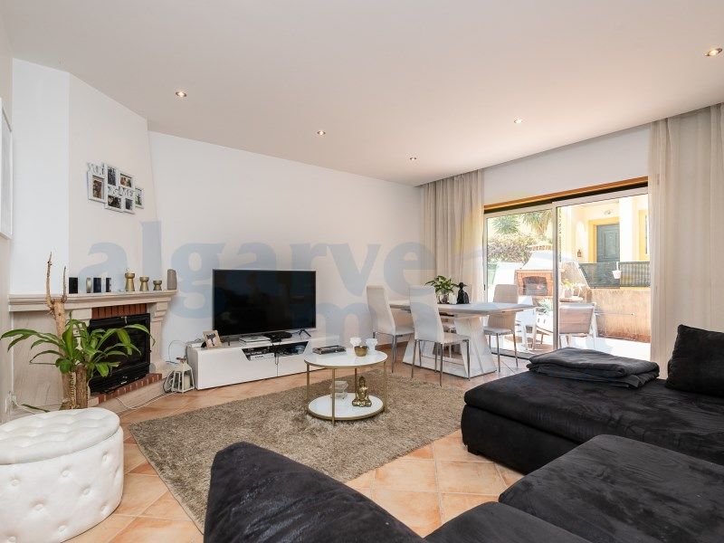 Property photo 1 of 32